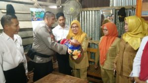 Bayi Tanpa Identitas Itu Diserahkan Kapolsek Sumpur Kudus ke Dinsos