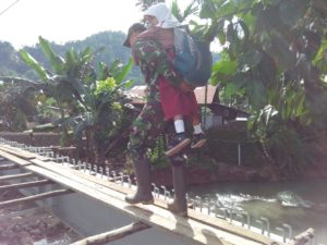 Padang Pasca Banjir, Korem 032/Wbr Laksanakan Bakti Prajurit