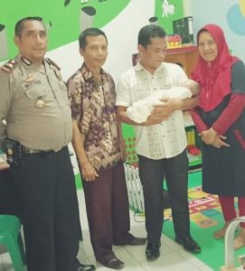 Bayi Tak Berdosa Dibuang Warga di Pinggir Jalan Sumpur Kudus