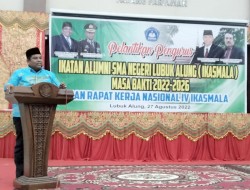 Lantik Pengurus IKASMALA, Suhatri Bur : Banyak Alumni SMALA jadi Pejabat Saya